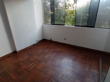 💯Se alquila Céntrico departamento sin amoblar en San Iisdro💯