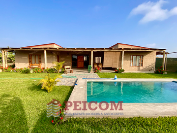 OPORTUNIDAD CASA DE CAMPO CON PISCINA