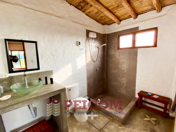 OPORTUNIDAD CASA DE CAMPO CON PISCINA