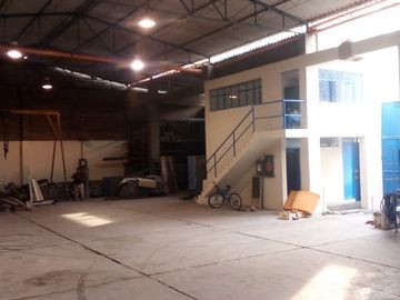 Local Industrial o Taller o Almacen en Los Rodajes 182 Urb. Industrial La Milla San Martin de Porres.
