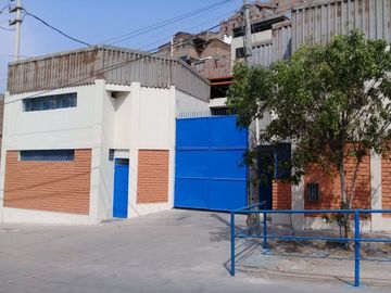 Local Industrial o Taller o Almacen en Los Rodajes 182 Urb. Industrial La Milla San Martin de Porres.