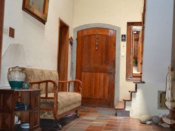 Vendo Casa de 512.91m2 con Terreno de 2386m2 en Tumbaco a 1 minuto de la Ruta Viva
