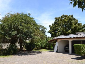 Vendo Casa de 512.91m2 con Terreno de 2386m2 en Tumbaco a 1 minuto de la Ruta Viva