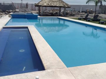 CASA EN VENTA CON ALBERCA RESIDENCIAL TERRA VITA
