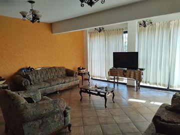 Casa Sola en Fraccionamiento Burgos Cuernavaca, Temixco, Morelos