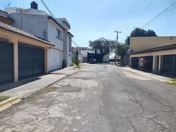 Casa Sola en Fraccionamiento Burgos Cuernavaca, Temixco, Morelos