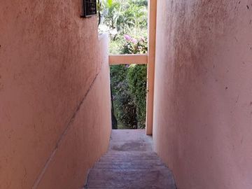 Casa Sola en Fraccionamiento Burgos Cuernavaca, Temixco, Morelos