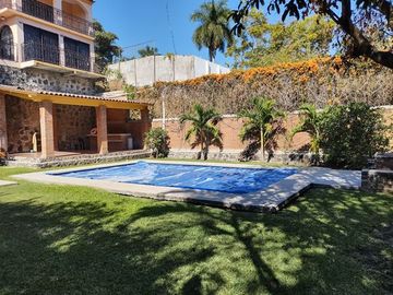 Casa Sola en Fraccionamiento Burgos Cuernavaca, Temixco, Morelos