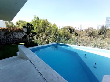 venta de Casa de Lujo con alberca y 4 recamaras en la cima, Angelopolis, Puebla
