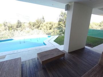 venta de Casa de Lujo con alberca y 4 recamaras en la cima, Angelopolis, Puebla