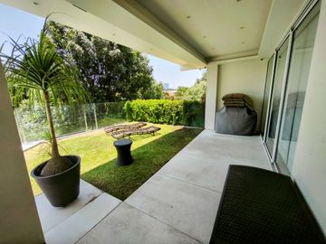 venta de Casa de Lujo con alberca y 4 recamaras en la cima, Angelopolis, Puebla