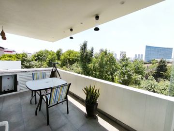venta de Casa de Lujo con alberca y 4 recamaras en la cima, Angelopolis, Puebla