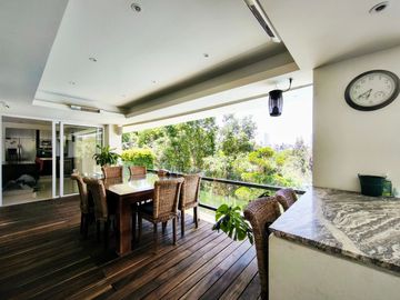 venta de Casa de Lujo con alberca y 4 recamaras en la cima, Angelopolis, Puebla