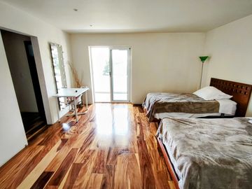 venta de Casa de Lujo con alberca y 4 recamaras en la cima, Angelopolis, Puebla