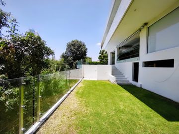 venta de Casa de Lujo con alberca y 4 recamaras en la cima, Angelopolis, Puebla