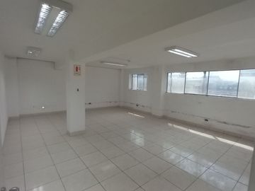 Oficinas en alquiler en Av. Los Héroes
