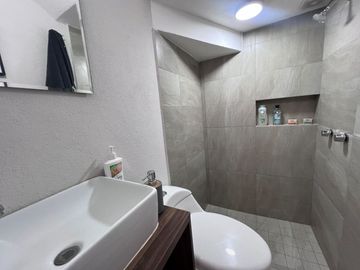 CASA EN FRACCIONAMIENTO LUCERO DEL VALLE ZAPOPAN