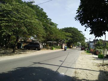 DIJUAL TANAH 14.396 METER2 ZONA KUNING AREA KOMERSIL STRATEGIS UNTUK BERBAGAI JENIS USAHA/BISNIS DAN BANGUNAN KOMERSIL DI LAMONGAN JATIM