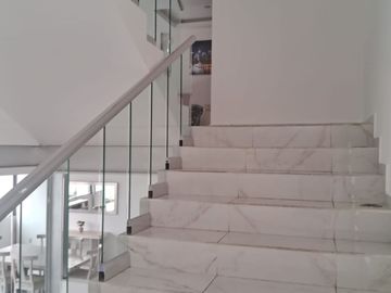 HERMOSA RESIDENCIA EN VENTA EN MILENIO