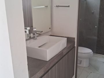 HERMOSA RESIDENCIA EN VENTA EN MILENIO
