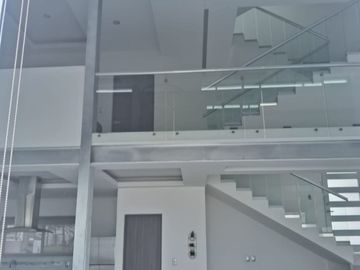 HERMOSA RESIDENCIA EN VENTA EN MILENIO