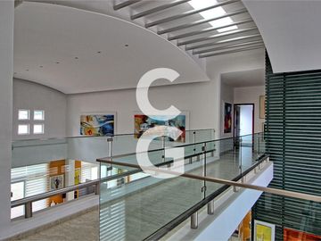 Casa en Venta en Cancun en Residencial Campestre con 6 Recamaras