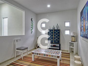 Casa en Venta en Cancun en Residencial Campestre con 6 Recamaras