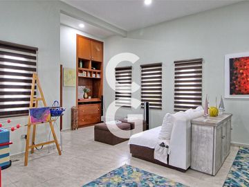 Casa en Venta en Cancun en Residencial Campestre con 6 Recamaras