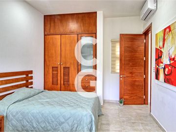 Casa en Venta en Cancun en Residencial Campestre con 6 Recamaras