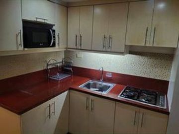 2 BR Furnished Condo in Victoria Tower, QC