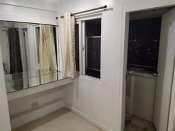 2 BR Furnished Condo in Victoria Tower, QC