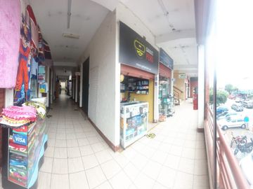 SE VENDE LOCAL EN CC TACNA - MAGDALENA