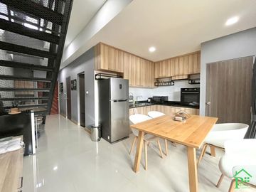Loft style townhome for sale at The Urbana 3
