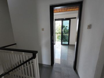 Rumah Townhouse Mekarsari Cimanggis MPS, Baru 2 LANTAI, Mewah Harga Murah di Kota Depok, Jual Dijual