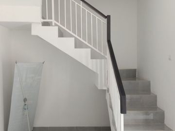 Rumah Townhouse Mekarsari Cimanggis MPS, Baru 2 LANTAI, Mewah Harga Murah di Kota Depok, Jual Dijual