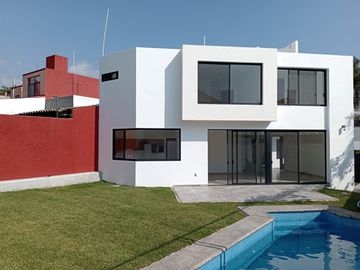 VENTA CASA NUEVA EN LOMAS TETELA CUERNAVACA 1a. SECC