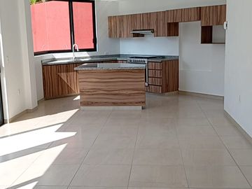 VENTA CASA NUEVA EN LOMAS TETELA CUERNAVACA 1a. SECC