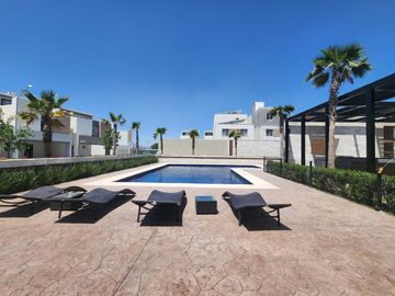 CASA EN VENTA EN APODACA, NUEVO LEÓN