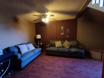 VENTA DE CASA, COLONIA RESIDENCIAS, Mexicali, Baja California A 3 MINUTOS DE LA UABC.