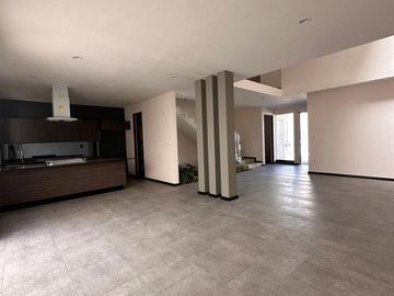 C111 Casa en venta 3 recámaras Fracc Rincón de la Montaña Altozano Morelia