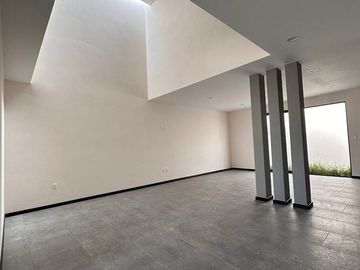 C111 Casa en venta 3 recámaras Fracc Rincón de la Montaña Altozano Morelia