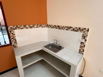 VENDO 0 PERMUTO BONITA, AMPLIA  Y CENTRAL CASA URBANA EN  CARMEN DE APICALA (TOLIMA)