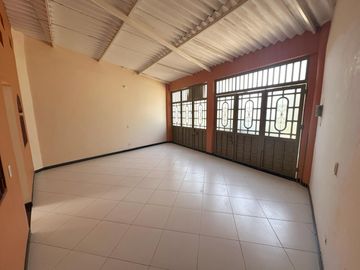 VENDO 0 PERMUTO BONITA, AMPLIA  Y CENTRAL CASA URBANA EN  CARMEN DE APICALA (TOLIMA)