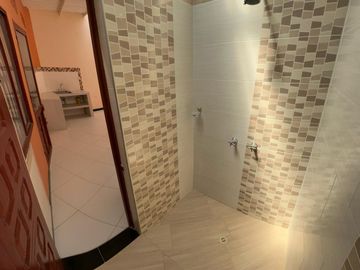 VENDO 0 PERMUTO BONITA, AMPLIA  Y CENTRAL CASA URBANA EN  CARMEN DE APICALA (TOLIMA)