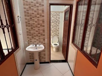 VENDO 0 PERMUTO BONITA, AMPLIA  Y CENTRAL CASA URBANA EN  CARMEN DE APICALA (TOLIMA)