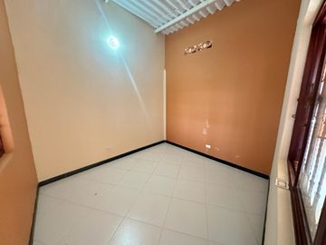 VENDO 0 PERMUTO BONITA, AMPLIA  Y CENTRAL CASA URBANA EN  CARMEN DE APICALA (TOLIMA)