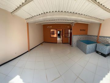 VENDO 0 PERMUTO BONITA, AMPLIA  Y CENTRAL CASA URBANA EN  CARMEN DE APICALA (TOLIMA)