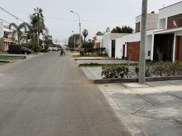 VENDO BELLA CASA EN BRISAS
