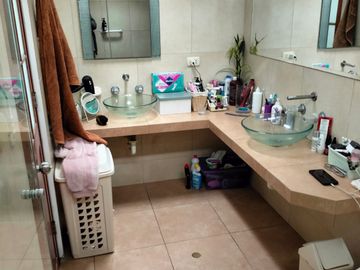 VENDO BELLA CASA EN BRISAS