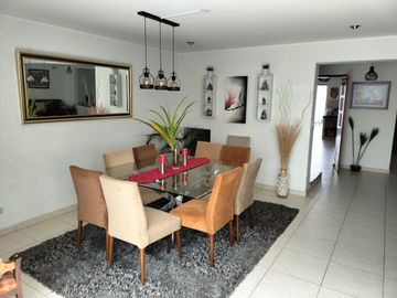 VENDO BELLA CASA EN BRISAS